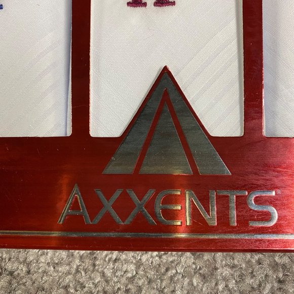 Axxents Handkerchiefs Box Set of 3 With K initials Embroidered on Each - Picture 4 of 10